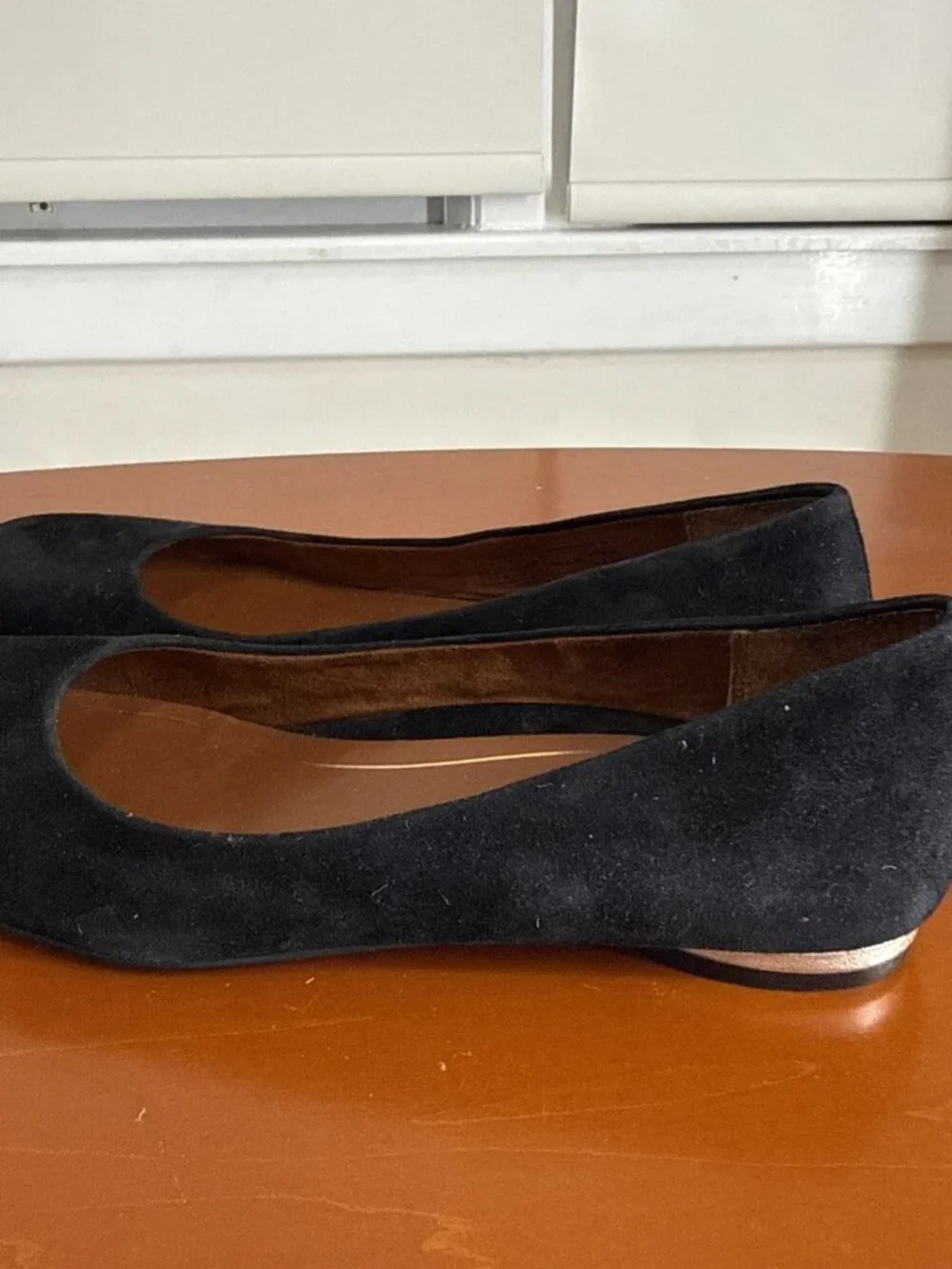 Vionic - Suede Leather Round Toe Slip on Flats Shoes - Hannah - Black Size 7